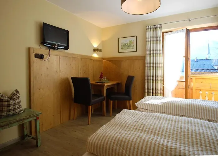 Gaestehaus Alpin - Inkl. Chiemgau-karte Casa de hóspedes Bergen (Traunstein)