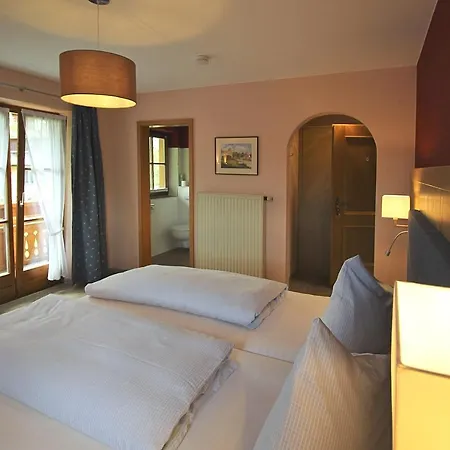 Gaestehaus Alpin - Inkl. Chiemgau-karte 3* Μπέργκεν
