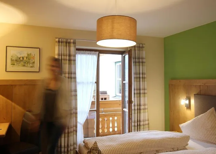 בית הארחה Gaestehaus Alpin - Inkl. Chiemgau-karte 3*